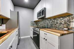 220-K W Twohig Ave (21)