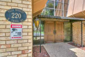 220-K W Twohig Ave (5)