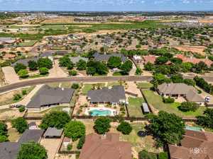 1113 Ashford Dr (35)