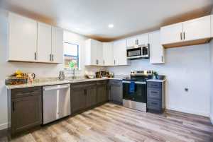 706 W Ave Z (14)
