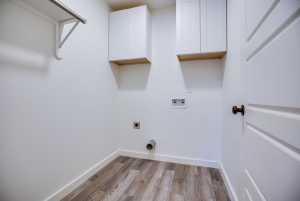 706 W Ave Z (17)