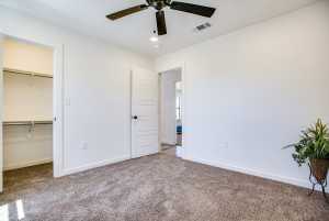 706 W Ave Z (19)