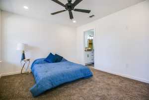 706 W Ave Z (25)