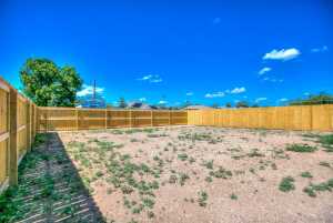 706 W Ave Z (33)