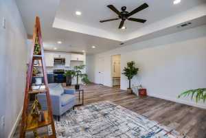 706 W Ave Z (7)
