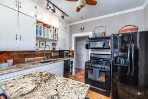 1410 Mackenzie St (14)