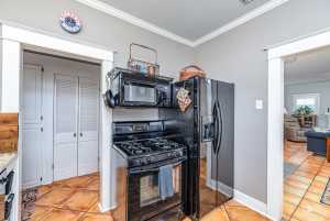 1410 Mackenzie St (15)