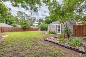 1410 Mackenzie St (31)