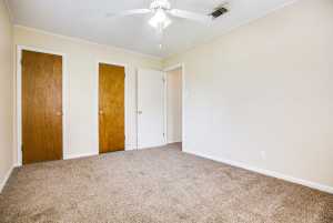1140 E 24th St (17)