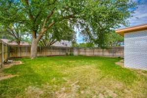 3218 Cedarhill Dr (33)