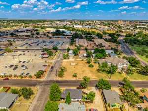 120 N Park St (3)