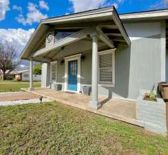 222 N Madison St (29)