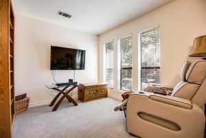 2009 Pebble Beach Court (23)