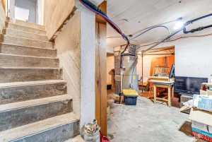 205 Broadway St (26)