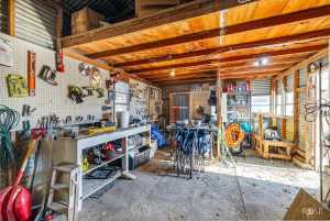 205 Broadway St (37)