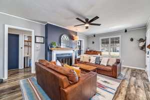 205 Broadway St (10)