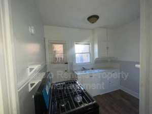 613 N Jefferson St (5)