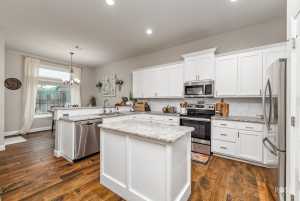 5925 Tarin St (12)