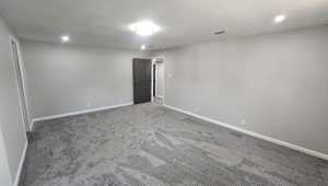 2514 S Hill St (7)
