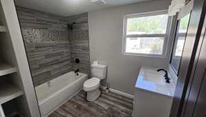 2514 S Hill St (8)