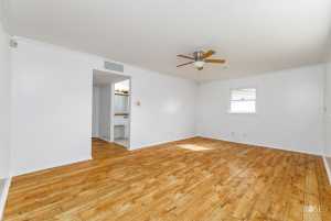 2709 Oxford Ave (12)