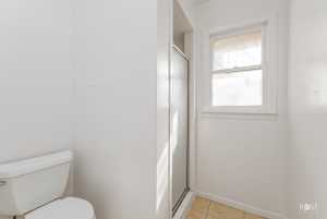 2709 Oxford Ave (17)