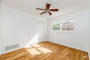 2709 Oxford Ave (21)