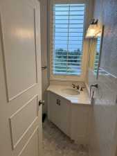 800 W Ave D (19)