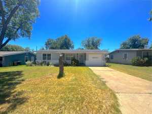 2491 Baylor Ave (2)