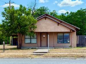 1205 Ave E