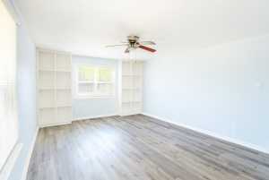 3201 Travis St (2)