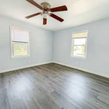 3201 Travis St (8)
