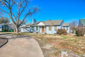 2312 Live Oak Dr (36)