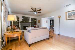 2312 Live Oak Dr (8)