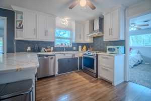 1817 St Mary St (7)