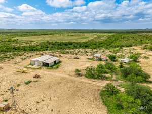 7502 County Rd 410 (76)