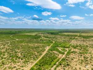 7502 County Rd 410 (83)