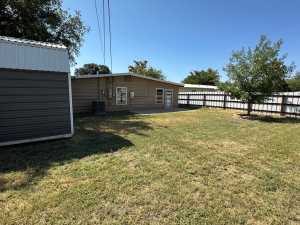 2110 Glenwood Dr (28)