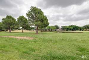 2105 Valleyview Dr (34)