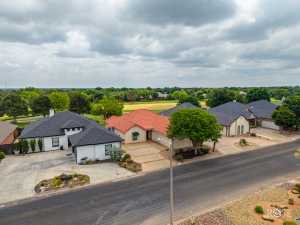 2105 Valleyview Dr (39)