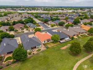 2105 Valleyview Dr (42)