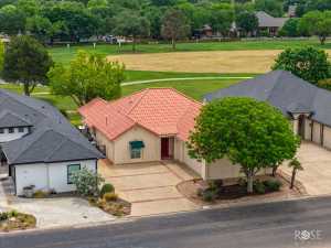2105 Valleyview Dr (35)