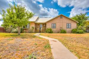206 Willow Pond St