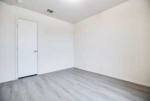 1301 Elmo Lane (28)