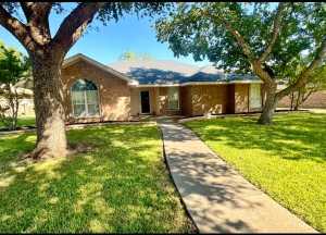 3218 Maplewood Dr (22)