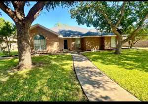 3218 Maplewood Dr (21)