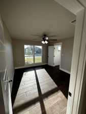 5610 Slayde St (28)