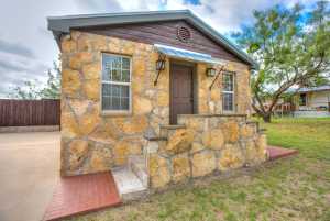 503 Driftwood Dr (2)