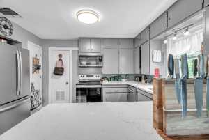 2309 W Ave L (14)