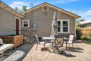 2309 W Ave L (29)